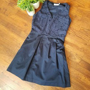 *CLOSET CLOSING* Vineyard Vines Navy Lace Dress